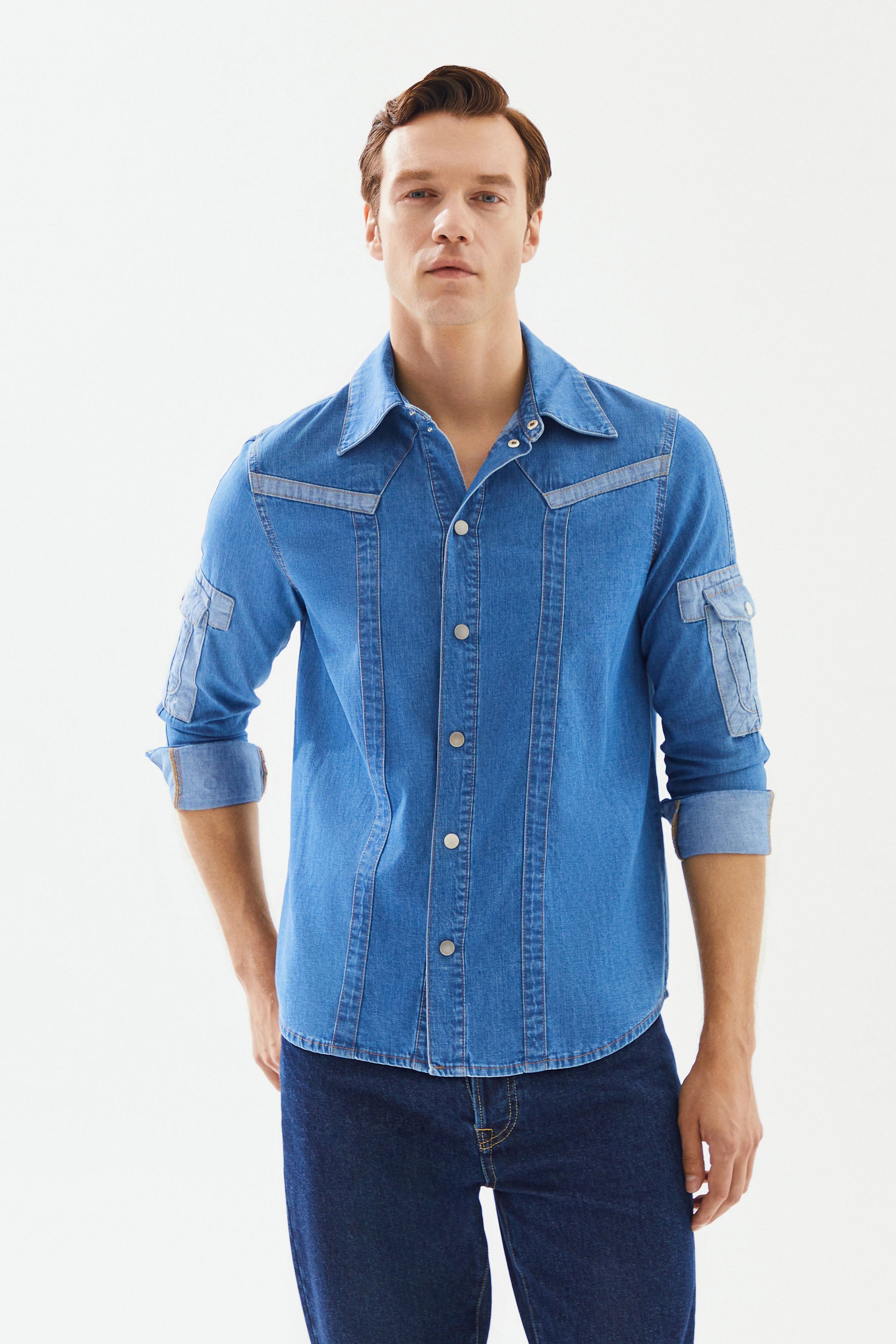 Erkek Açık Mavi Kol Cepli Denim Gömlek