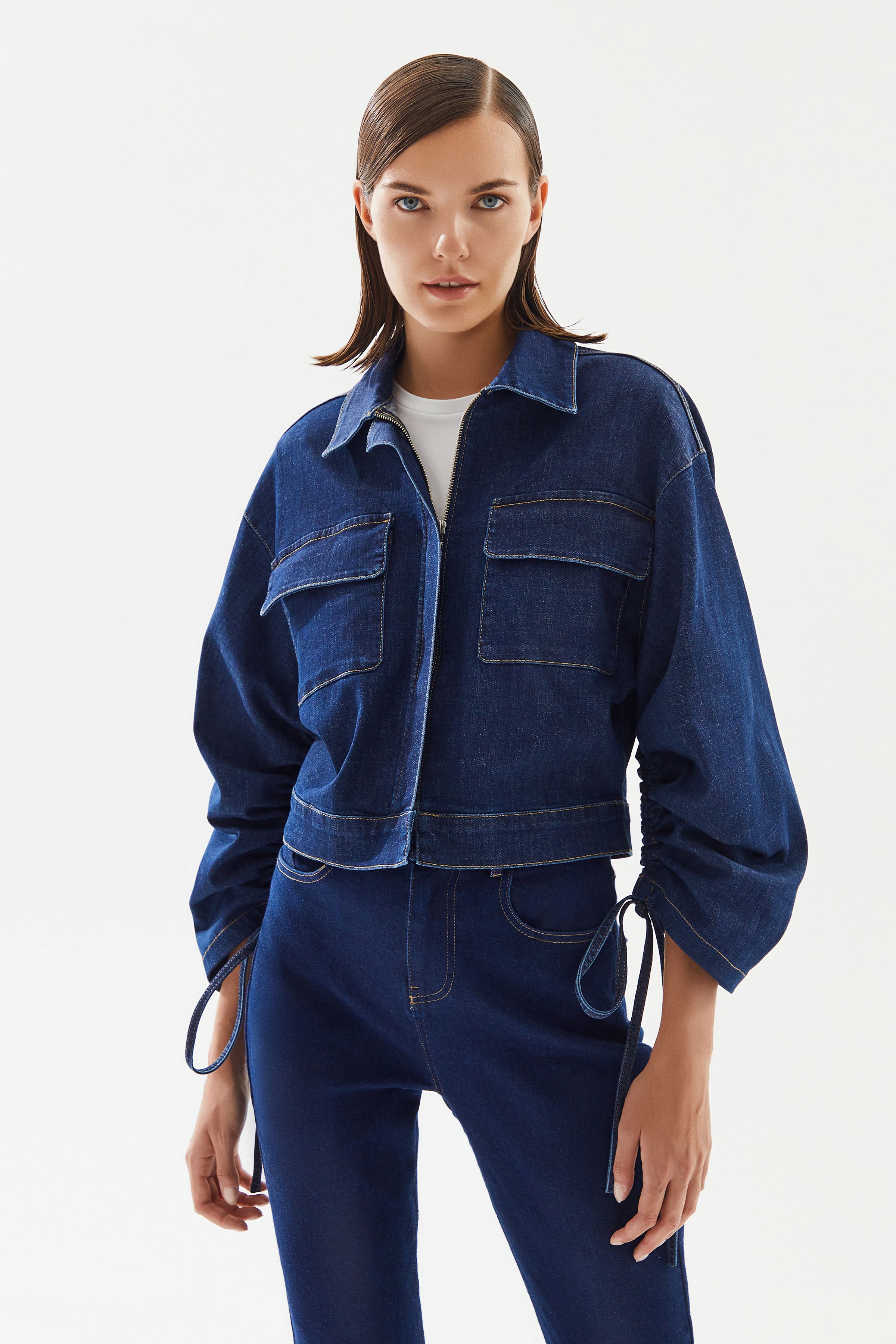 Kadın Kolları Büzgülü Kısa Denim Ceket