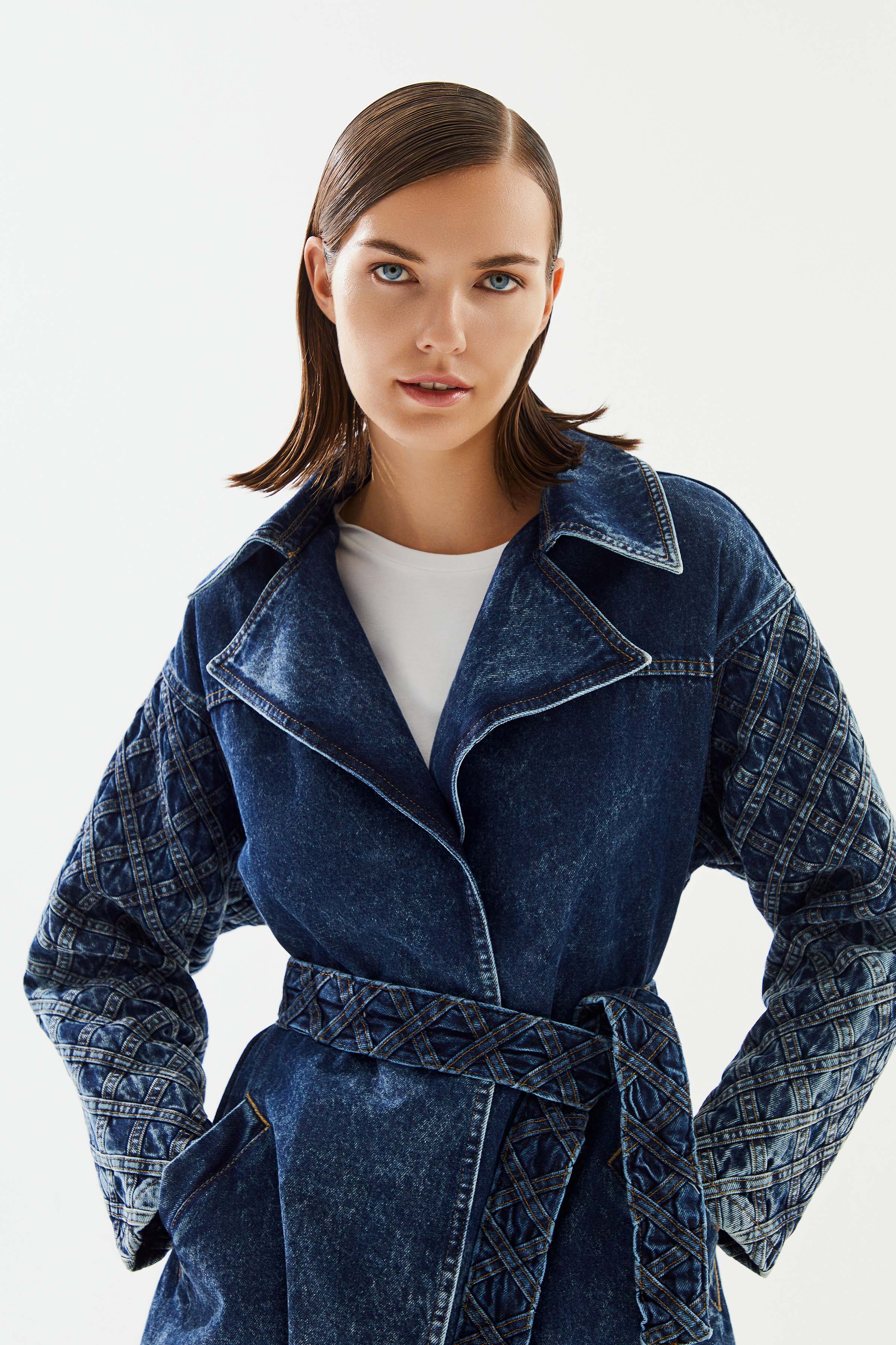Kadın Şerit Desenli Kemerli Denim Ceket