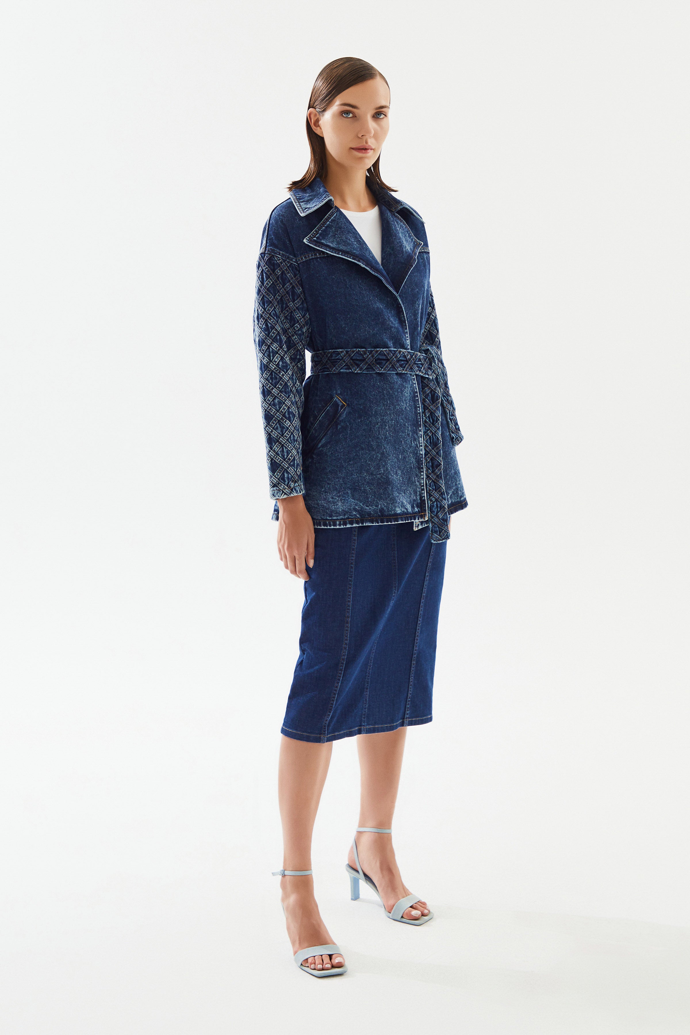 Kadın Şerit Desenli Kemerli Denim Ceket